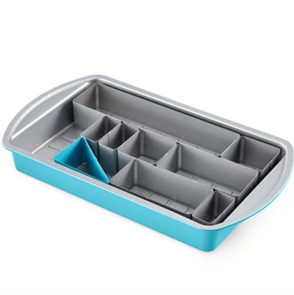 Pampered Chef Number & Letters Cake Pan - Picture 2 of 5